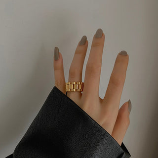 Annelise Chain Ring